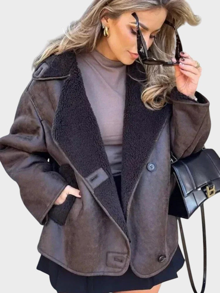 Stine | Stilfuld læderjakke med shearling-besætning