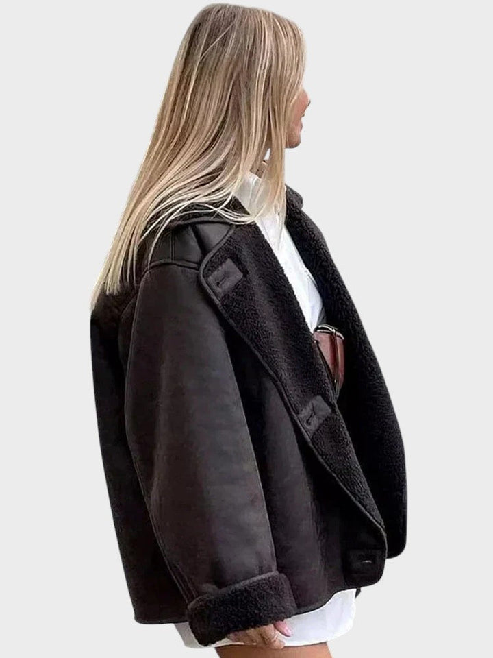 Stine | Stilfuld læderjakke med shearling-besætning