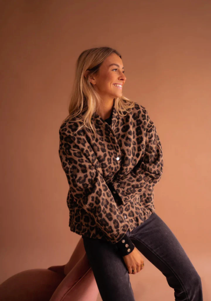 LEONORA | Leopard-Bomberjakke