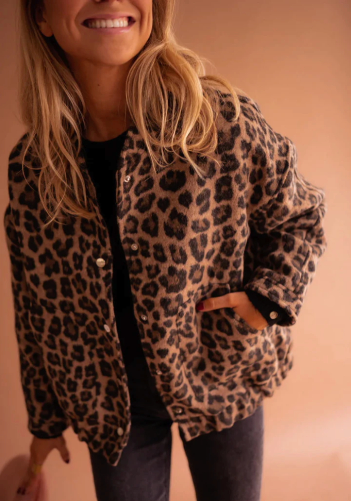 LEONORA | Leopard-Bomberjakke
