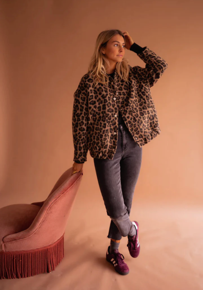LEONORA | Leopard-Bomberjakke