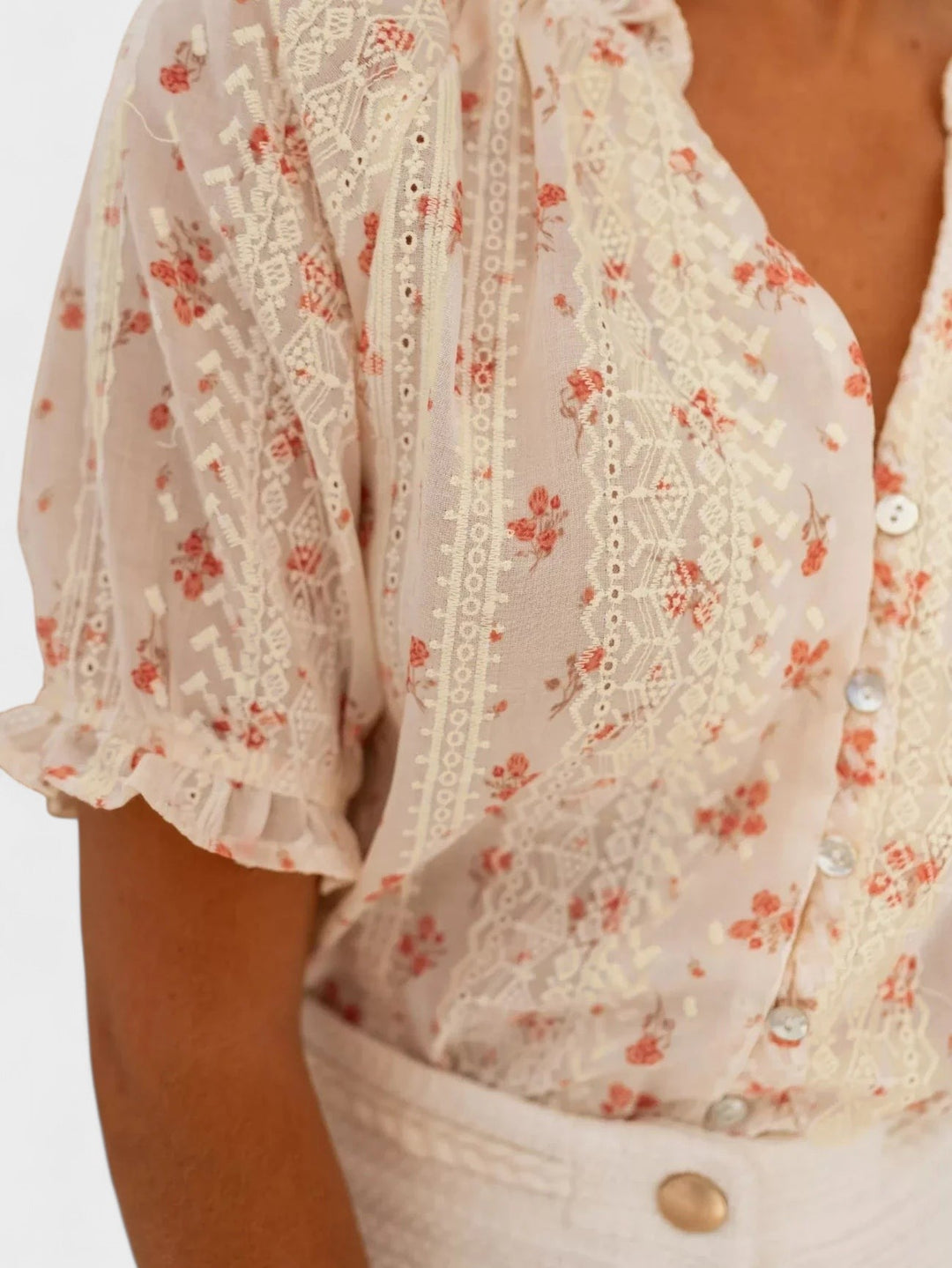 PAULA | Blomsterbluse med sommerlig charme